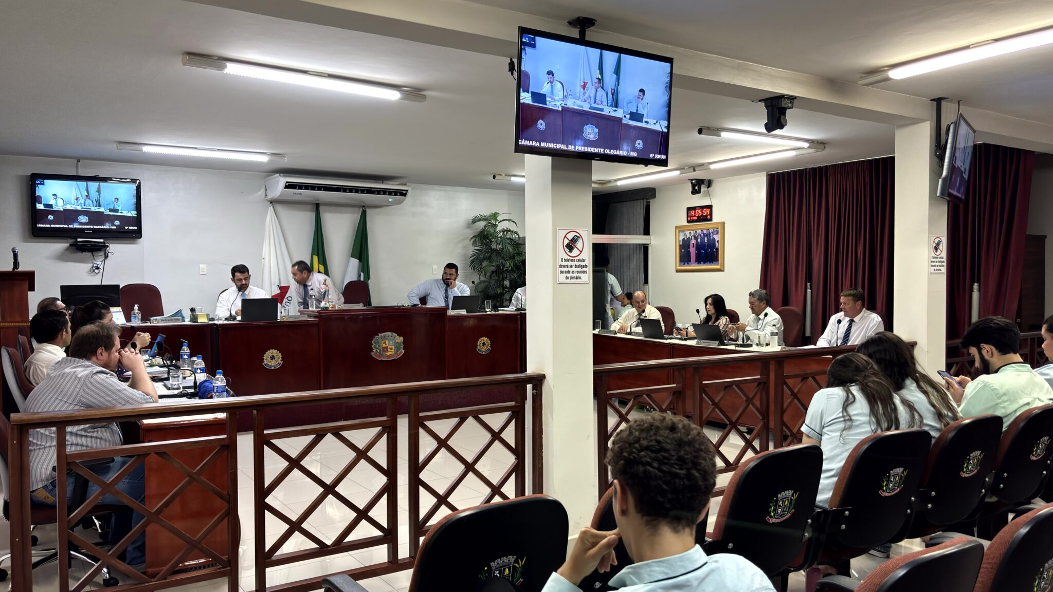 Reunião Extraordinária da Câmara terá oito projetos em análise nesta quarta-feira